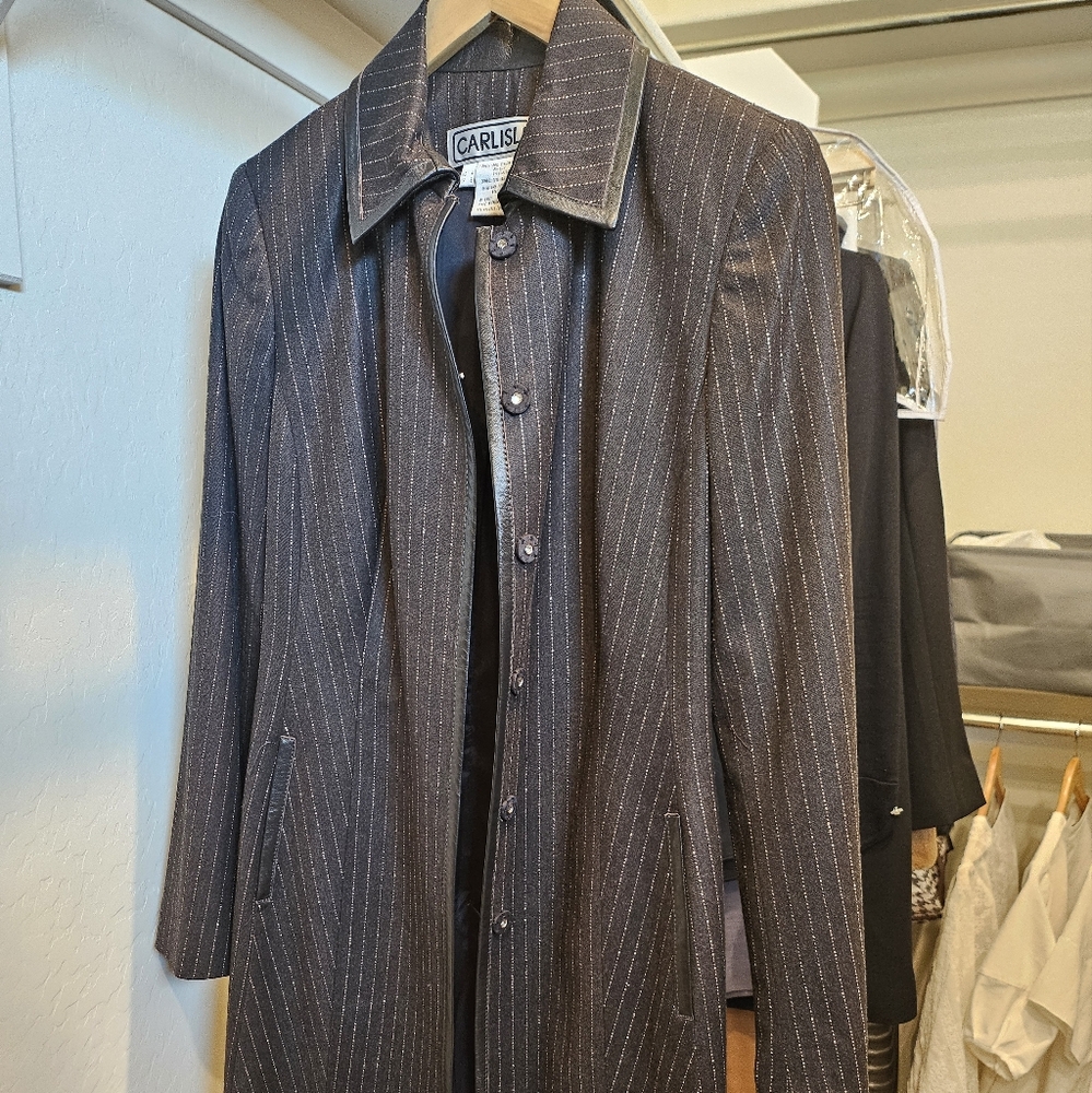 Vurigin Wool Carlisle Coat Leather finish Size 4 light weight